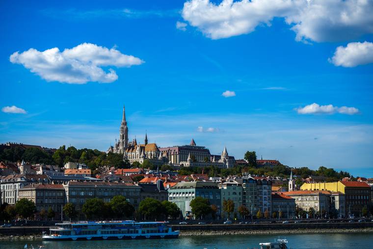 Panorama over Donau og Buda-siden